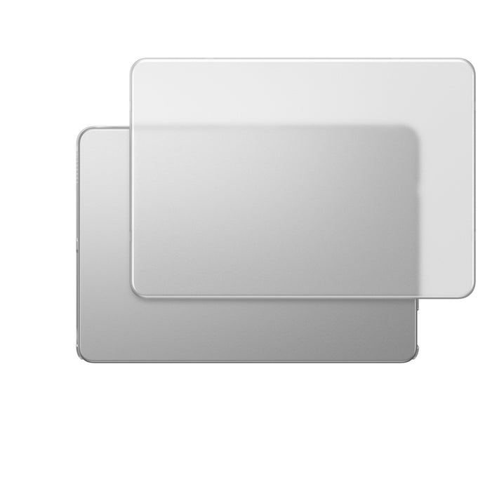 AmazingThing Titan Hardshell калъф за MacBook Neo 13" - прозрачен