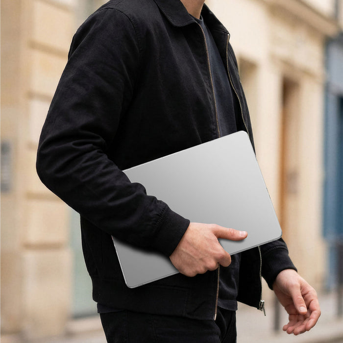 AmazingThing Titan Hardshell калъф за MacBook Air M5 16" - прозрачен