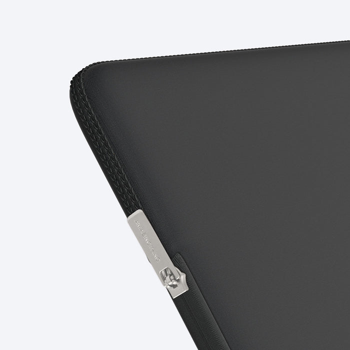 Чанта за лаптоп AmazingThing Minimal BasicBag за MacBook Neo 13" - черна