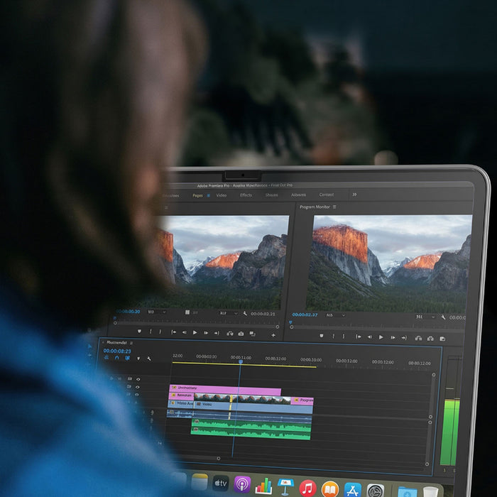 AmazingThing Radix MagClear фолио за MacBook Neo 13"