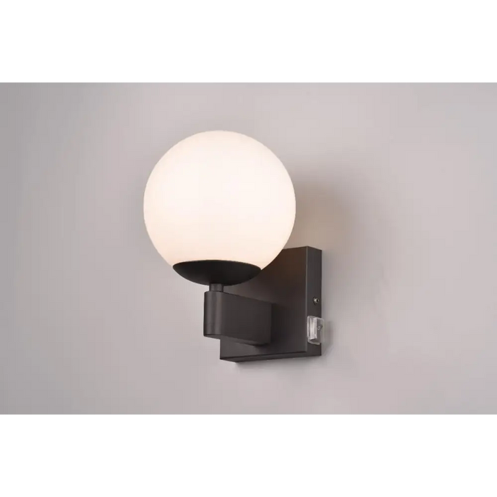 АПЛИК KULA 1XE14 ЧЕРНО IP44 TRIO