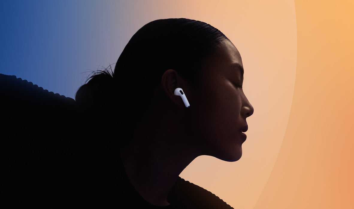 Apple AirPods 4 безжични слушалки, Bluetooth, за разговори/музика/спортни/ежедневни, бели