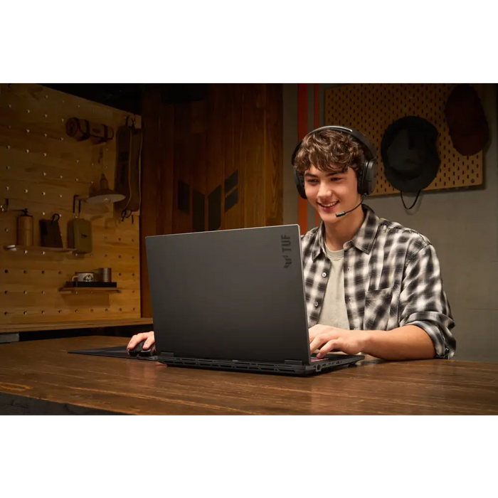ASUS TUF Gaming A18 FA808UM-S9058 AMD Ryzen™ 7 260 Лаптоп