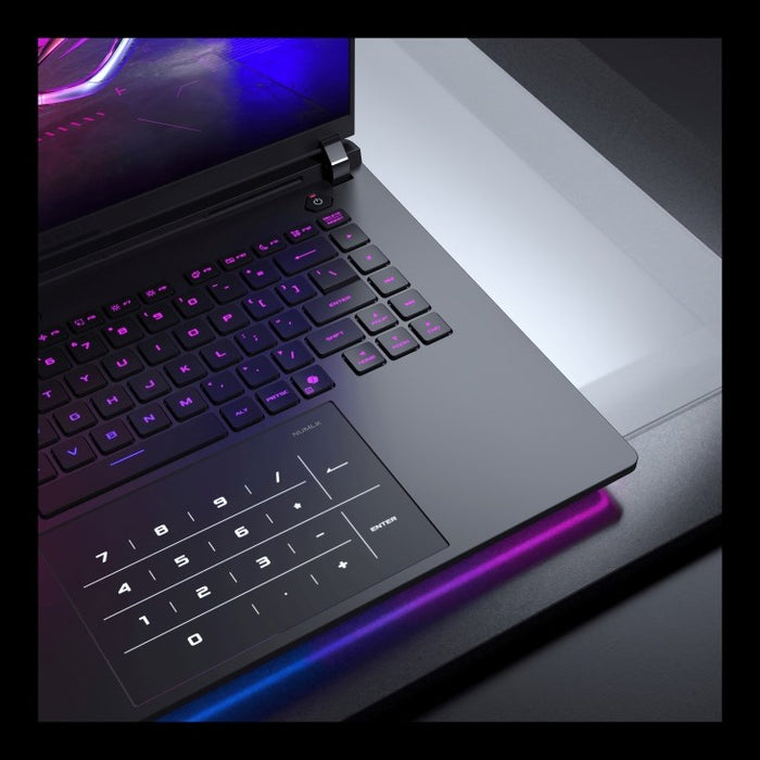 ASUS ROG Strix SCAR 16 G635LX-U9644W Ultra 9 275HX 16.0" 2.5K Mini LED 240Hz 1200nits AG 64GB DDR5 5600 2xSSD2TB GeForce RTX 5090 24GB WLAN+BT LAN Cam1080p 90Whrs Win11 Off Black