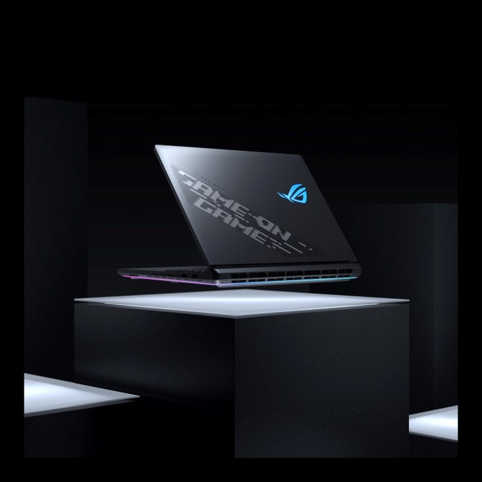 ASUS ROG Strix SCAR 16 G635LX-U9644W Ultra 9 275HX 16.0" 2.5K Mini LED 240Hz 1200nits AG 64GB DDR5 5600 2xSSD2TB GeForce RTX 5090 24GB WLAN+BT LAN Cam1080p 90Whrs Win11 Off Black