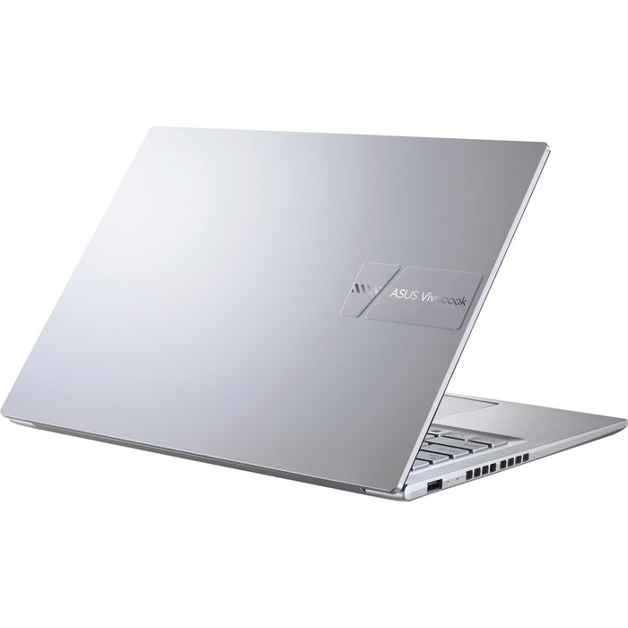 ASUS Vivobook 14 M1405NAQ-LY014 Ryzen 5 1500 14.0" WUXGA IPS дисплей 60Hz 300 нита AG 16GB DDR5 512GB SSD AMD Radeon графика WLAN + Bluetooth 720p уеб камера 42Wh батерия Без операционна система Cool Silver