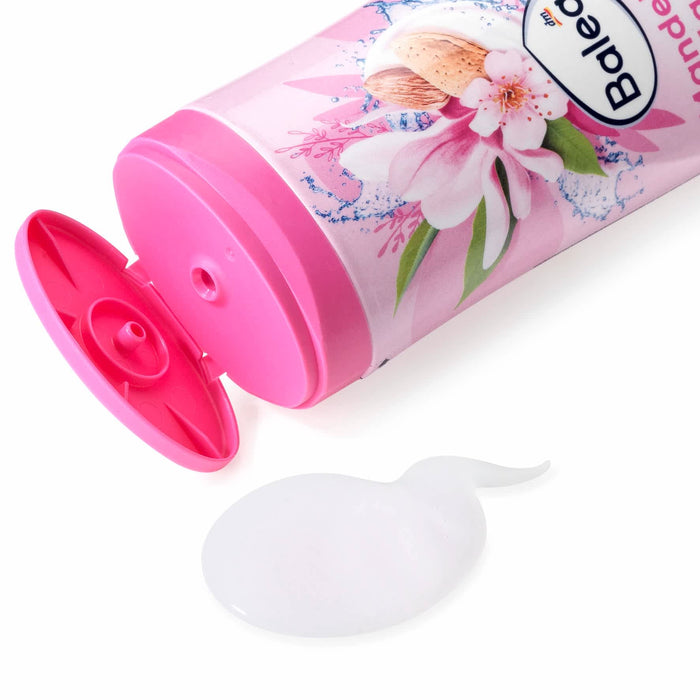Душ гел с бадем и магнолия, 300 ml