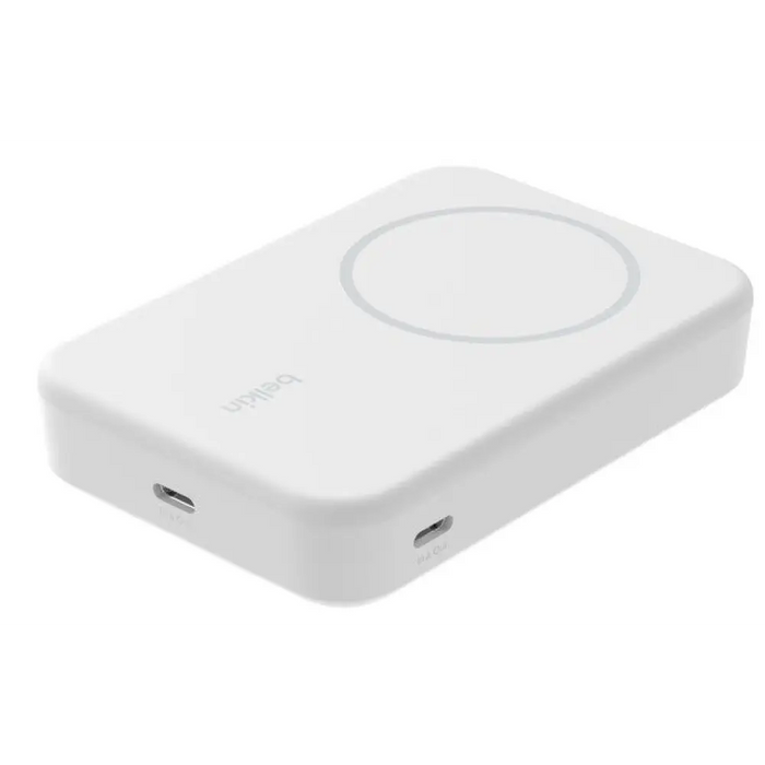 Belkin BoostCharge Pro Безжично зареждане Бяло