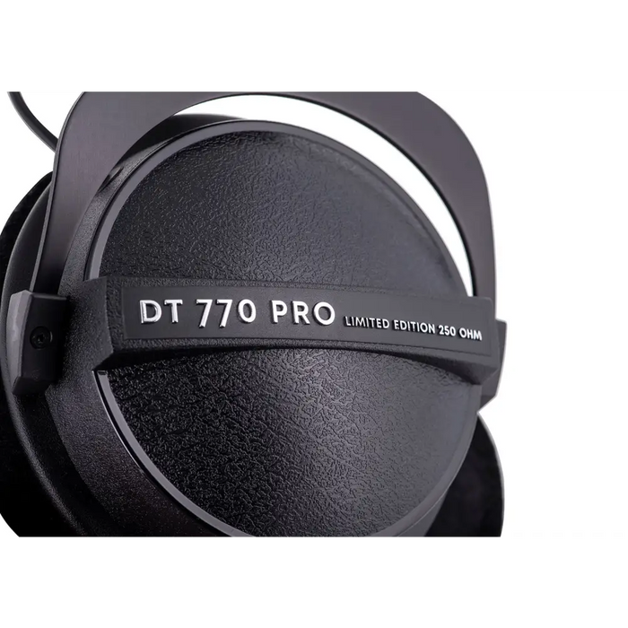 Beyerdynamic DT 770 PRO 250 OHM Black Limited Edition