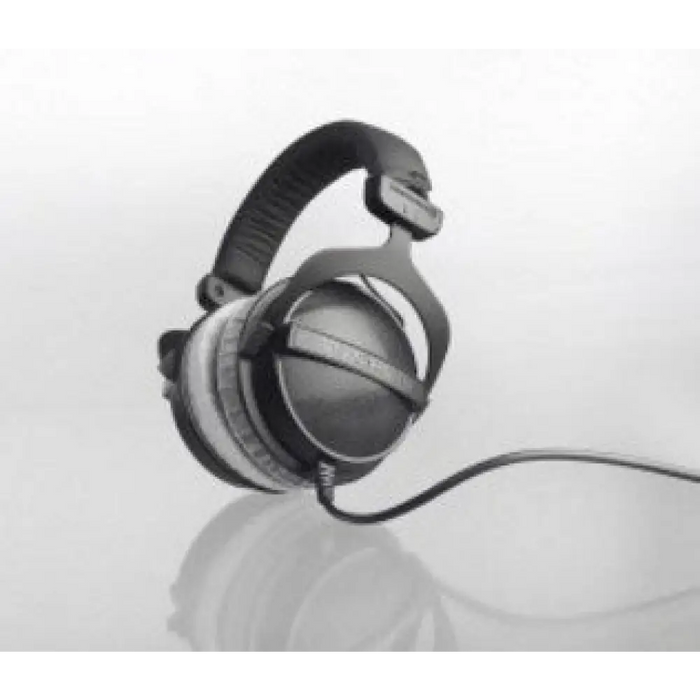 Beyerdynamic DT 770 Pro 80 Ω - затворени студийни слушалки