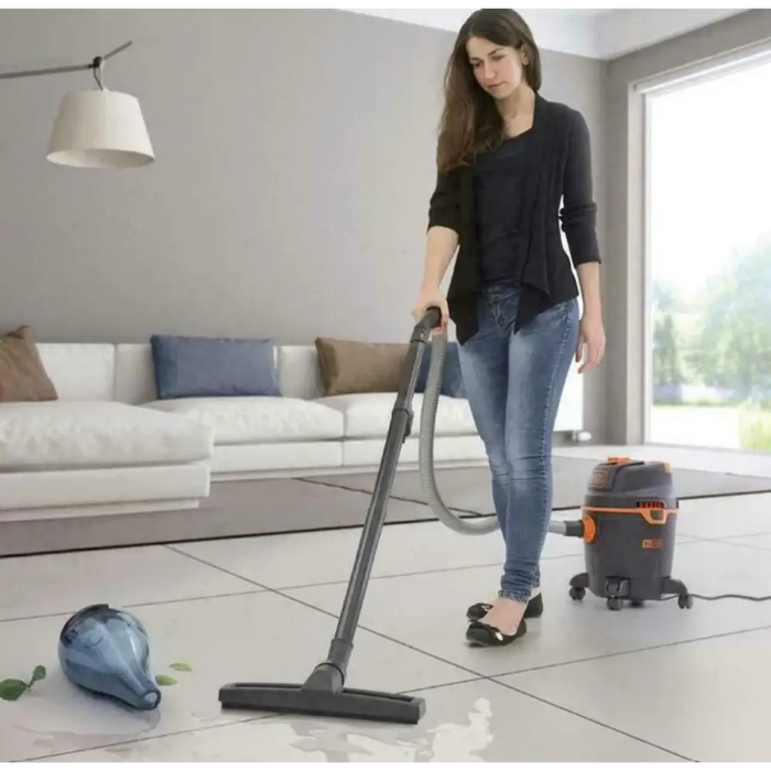 ПРАХОСМУКАЧКА BLACK AND DECKER BXVC20PE