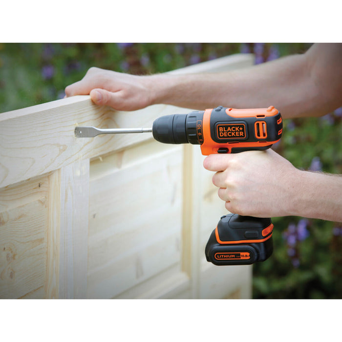 Електрическа отвертка Black & Decker BDCDD12KB-QW