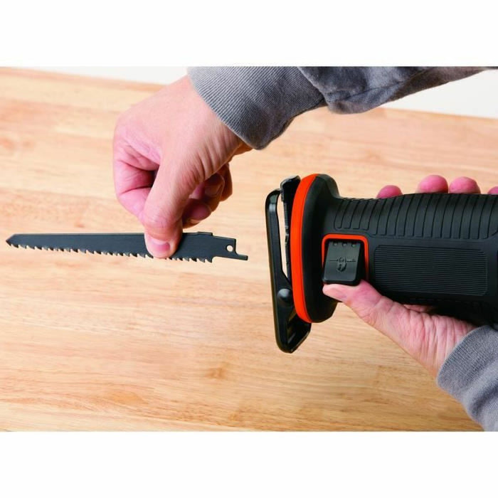 Сабя Трион Black & Decker BDCR18-QW 18 V 15 cm