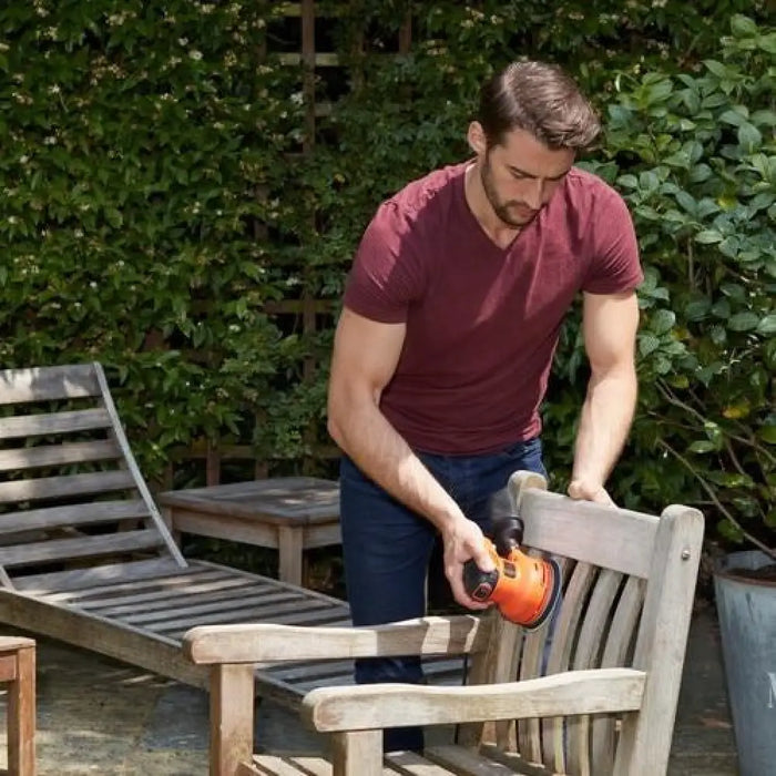 Black & Decker BEW210 Орбитален шлайф 14000 RPM Черен