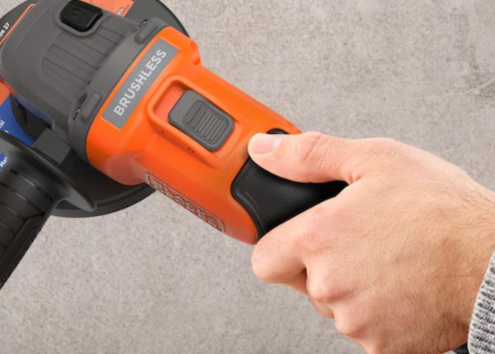 АКУМУЛАТОРЕН ЪГЛОШЛАЙФ 115ММ B&D