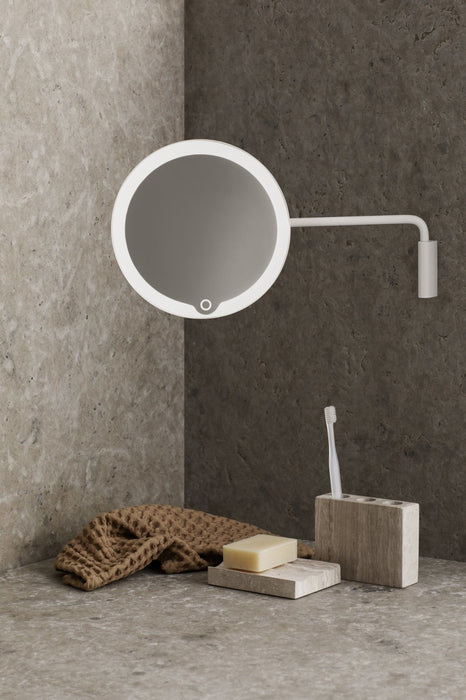 LED увеличително огледало Blomus - Modo, IP44, 20 x 35.6 cm, черно