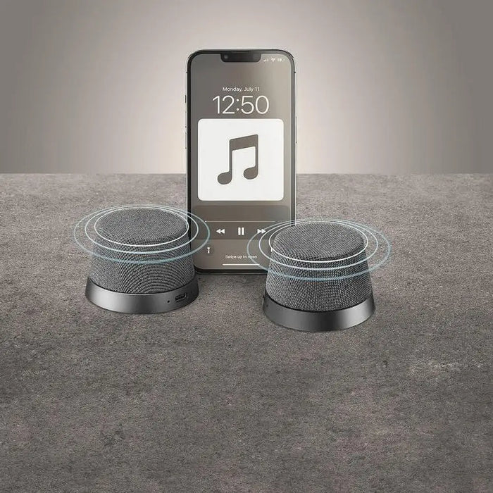 Bluetooth колонка Cellularline Magnetic с MagSafe