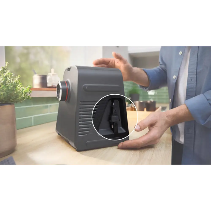 Bosch Serie 4 MFWS450B месомелачка 500 W Черен