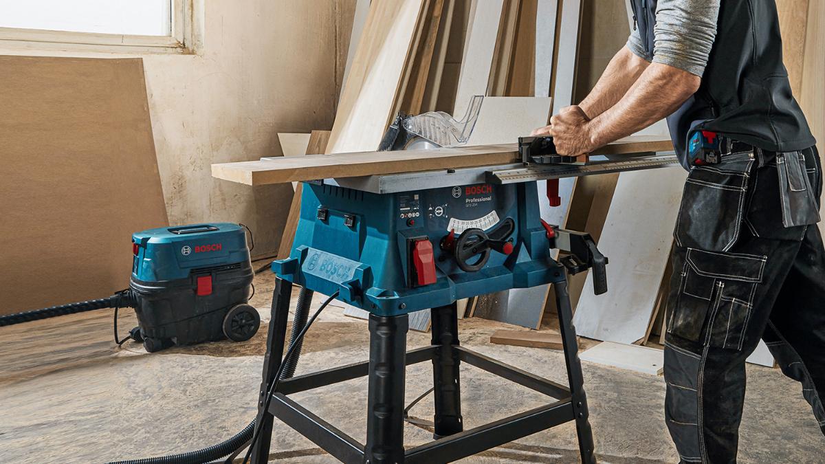 НАСТОЛЕН ЦИРКУЛЯР BOSCH GTS 254-LI