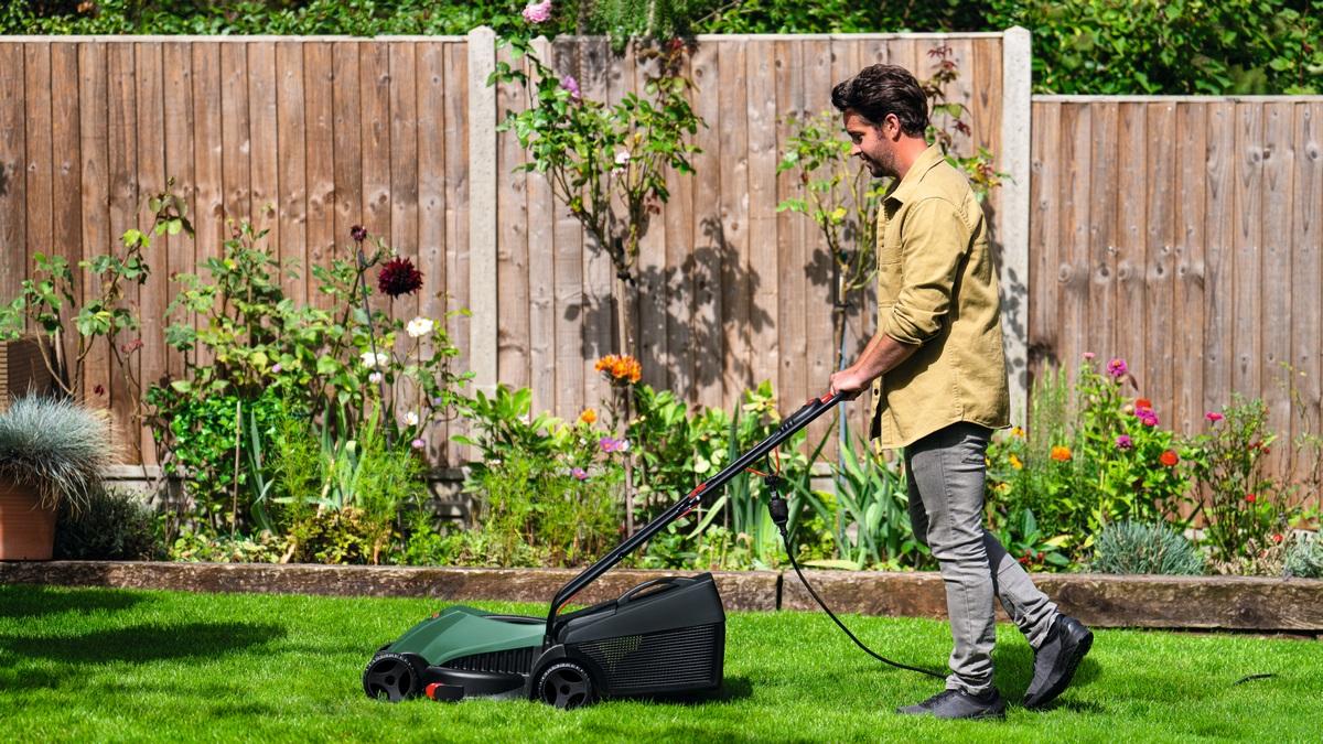 ЕЛЕКТРИЧЕСКА КОСАЧКА BOSCH 1200 W