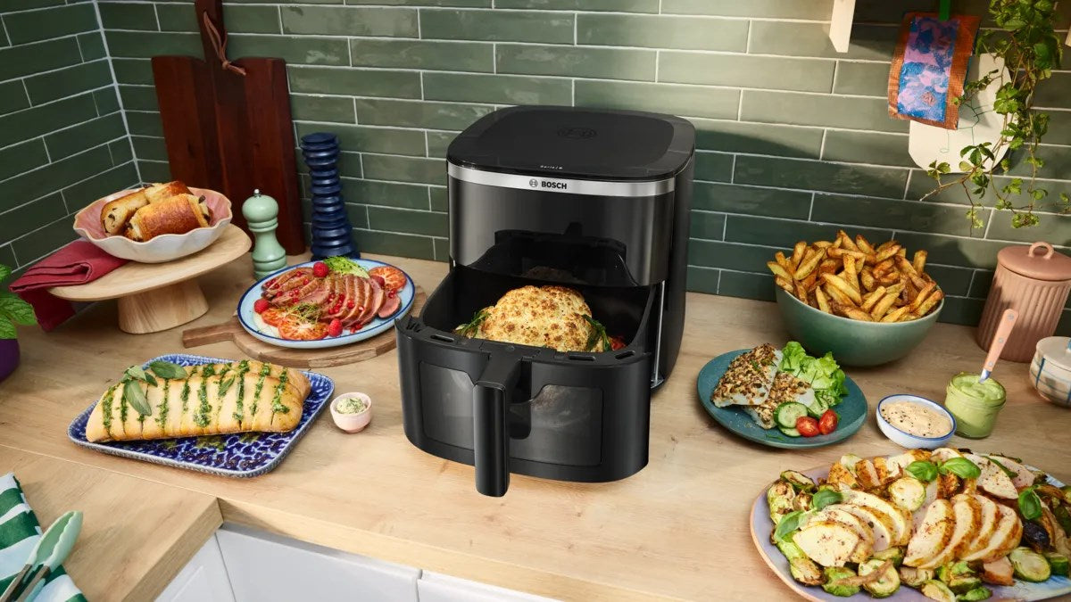 Фритюрник Bosch Serie 6 MAFS2671B, единичен, 7.2 л, самостоятелен, 1800 W, фритюрник с горещ въздух, черен