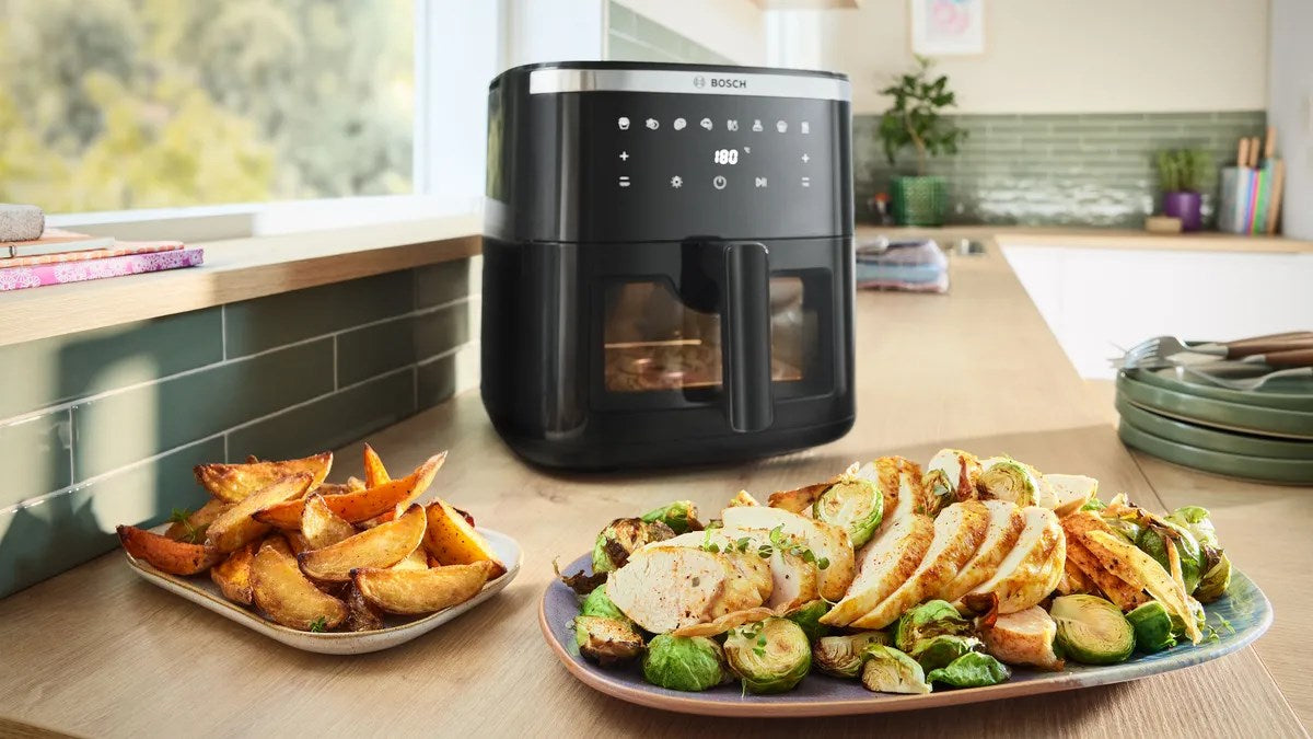 Фритюрник Bosch Serie 6 MAFS2671B, единичен, 7.2 л, самостоятелен, 1800 W, фритюрник с горещ въздух, черен