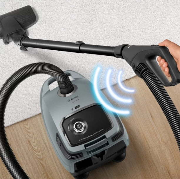 Bosch BGB6X330 Series 6, Vacuum cleaner with bag, 4 l, Washable HEPA filter, 12 m operating range, Remote control, Gray