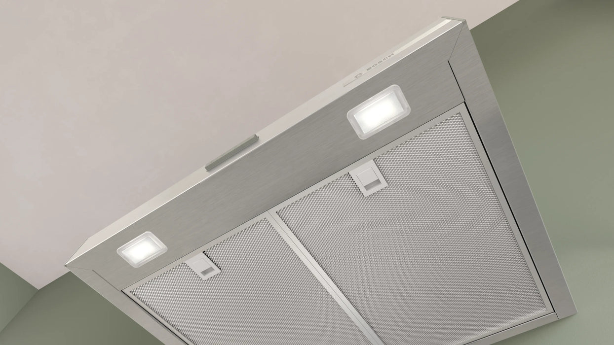 Bosch DWB63BC30, SER2, Абсорбатор за комин 60 см C, макс. 400 м3/ч, 67 dB, 3 скорости, Бутони, CoP E, Дизайн тип кутия, Ефективност на мазнините 85,4%, Неръждаема стомана