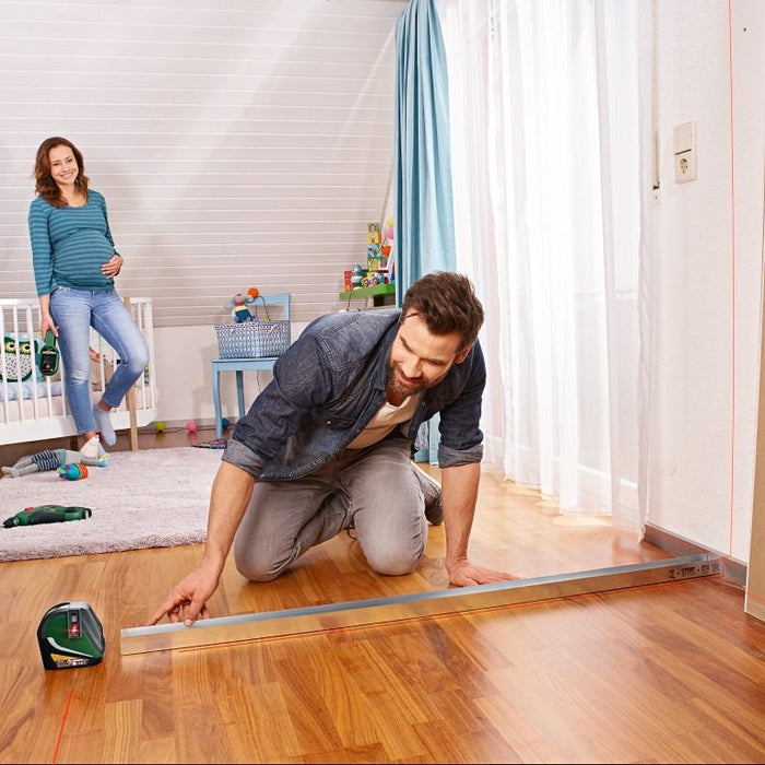 Лазерен нивелир с кръстосани линии Bosch - UniversalLevel 3, 10 m