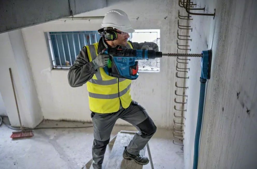 Акумулаторен перфоратор Bosch - Professional GBH 18V-40 C