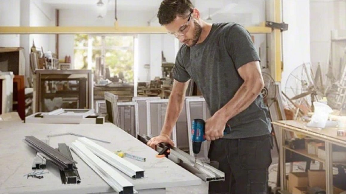 Акумулаторен винтоверт Bosch - Professional GSR 120-L, 2 Li-Ion x 12V, 2 Ah