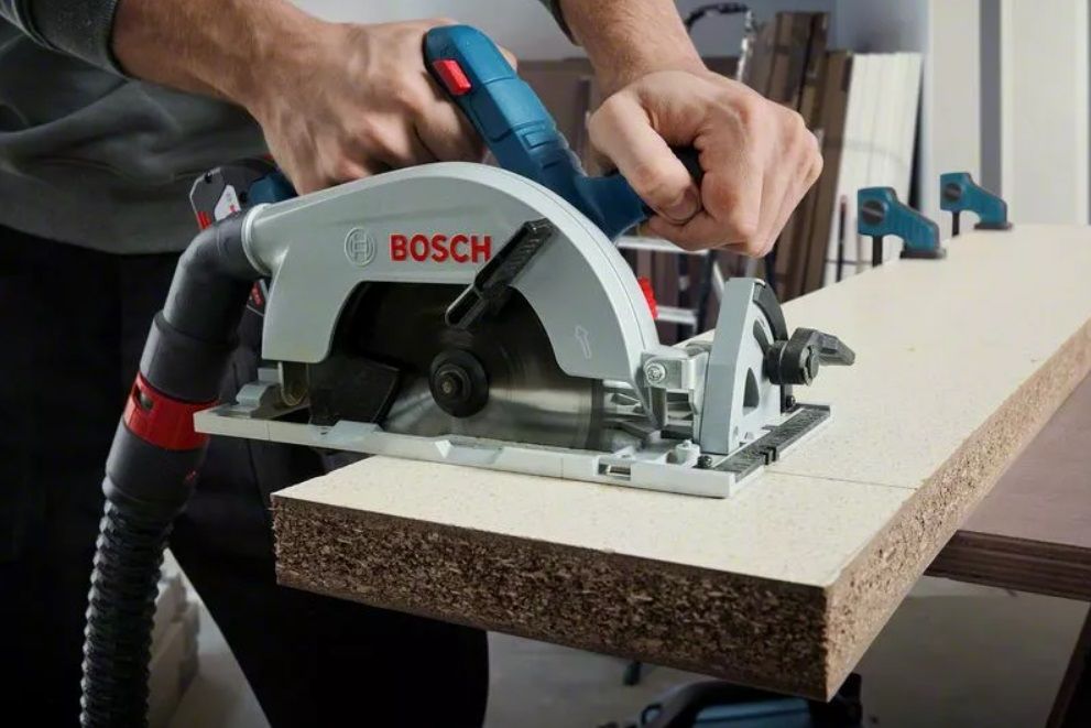 Акумулаторен циркуляр Bosch - GKS 185-LI Professional, с батерия и зарядно