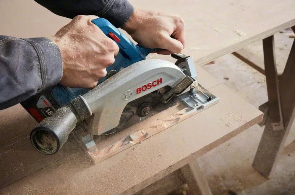Акумулаторен циркуляр Bosch - GKS 185-LI Professional, с батерия и зарядно