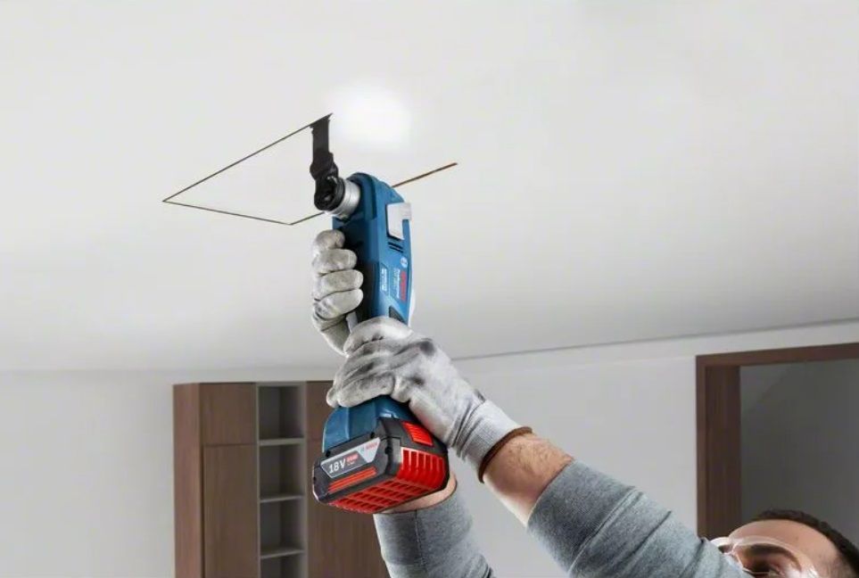 Акумулаторен мултишлайф Bosch - GOP 185-LI, без батерия и зарядно