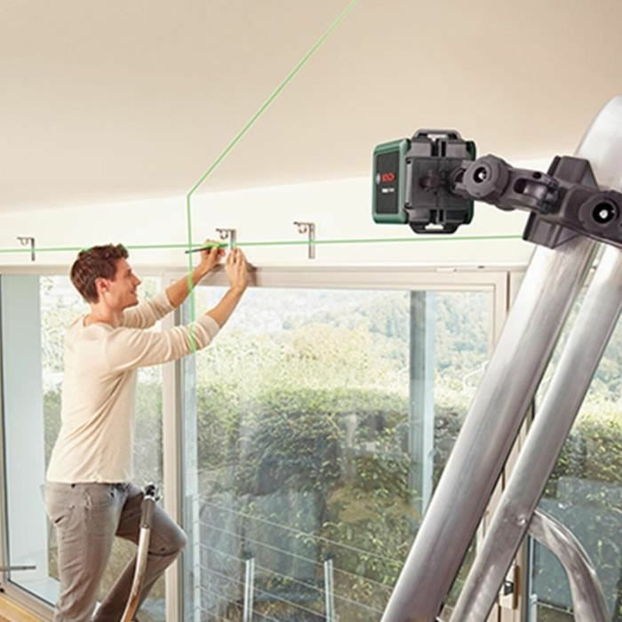 Лазерен нивелир BOSCH Quigo + +/- 0,5mm/m 7-10 M