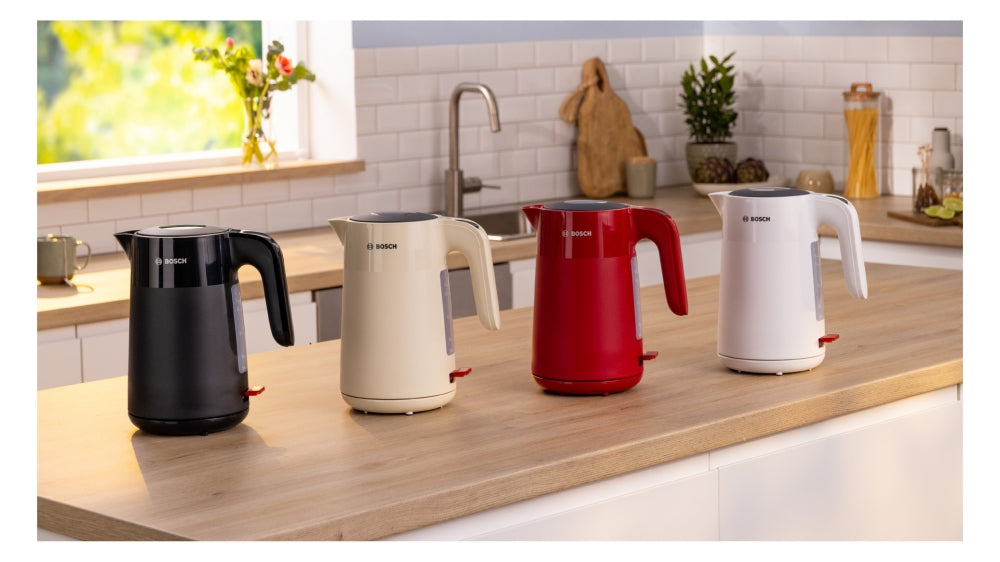 Bosch TWK2M161, Пластмасова кана MyMoment, 2400 W, 1,7 л, Индикатор за чаши, Филтър за котлен камък, Тройна функция за безопасност, Бял
