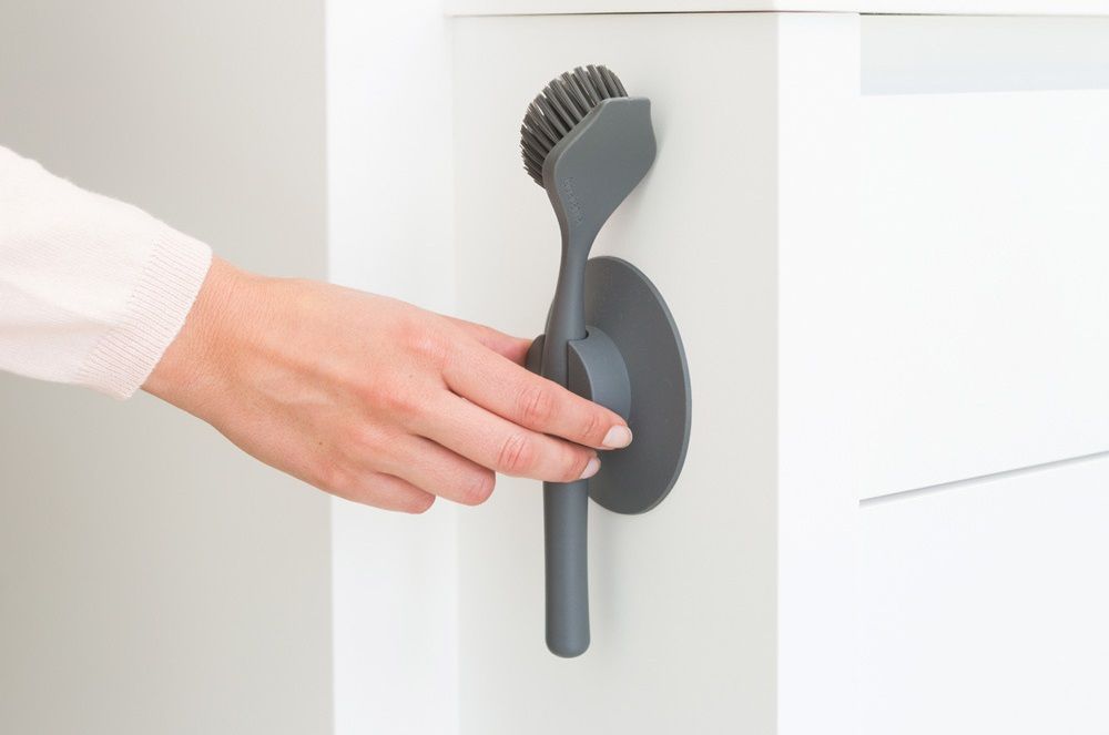 Четка за съдове с вакуумна закачалка Brabantia - SinkSide Dark Grey, сива