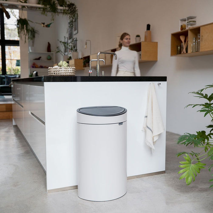 Кош за отпадъци Brabantia - Touch Bin New, 40 l, Soft Beige
