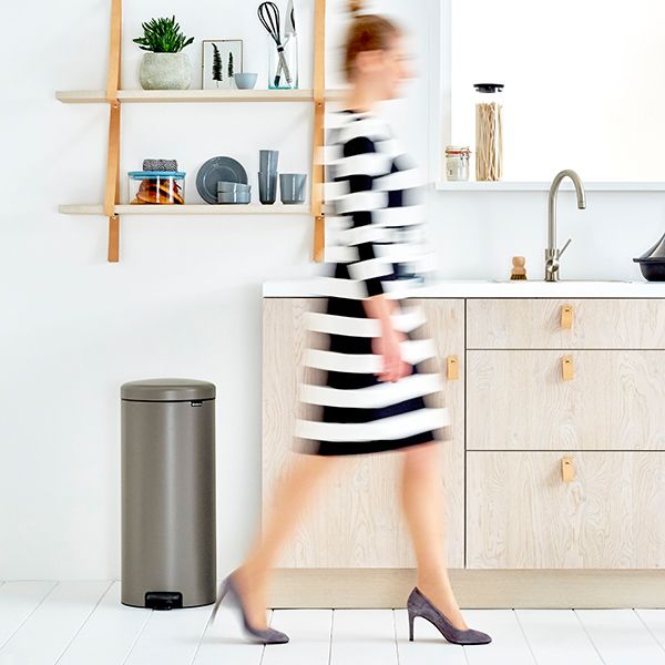 Кош за отпадъци Brabantia - NewIcon, 30 l, Platinum