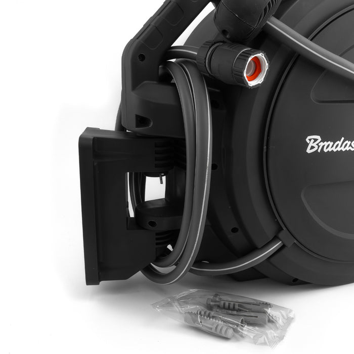 МАКАРА С 30M МАРКУЧ АВТОМАТИЧНА 1/2" И АКСЕАСОРИ BRADAS WL-W7B30