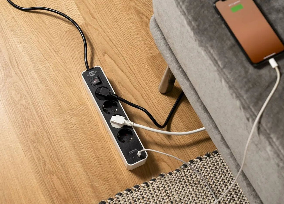 Разклонител Brennenstuhl - Ecolor, 4 гнезда, 2x USB C, 1.5 m, бял/черен