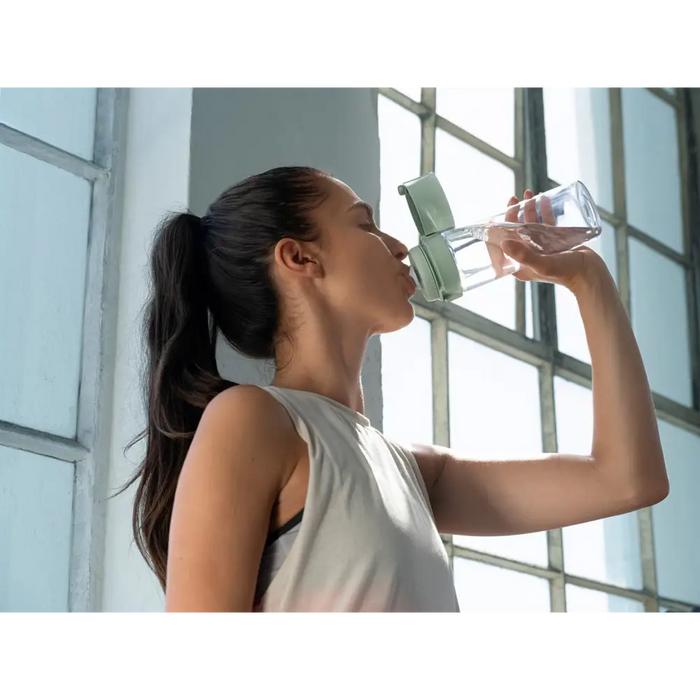 Brita Vital зелена филтърна бутилка с 2 диска