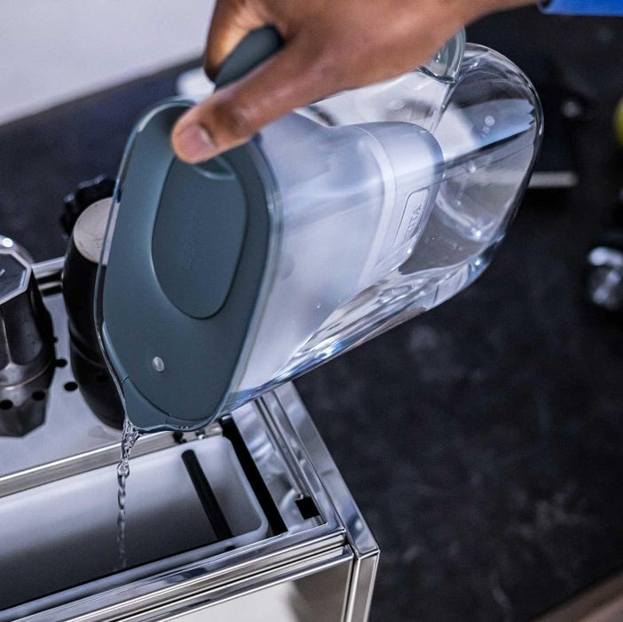 BRITA Style ESSENTIAL XL графитна филтърна кана + MX Pro Pure Performance филтър