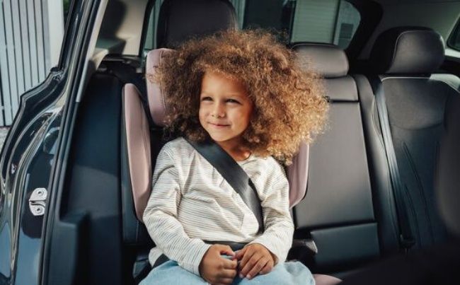 Стол за кола Britax Romer - Kidfix Pro M, IsoFix, i-Size, 100-150 cm, Space Black