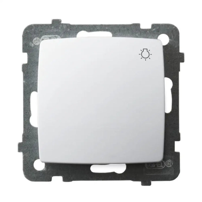 БУТОН БЯЛ KARO