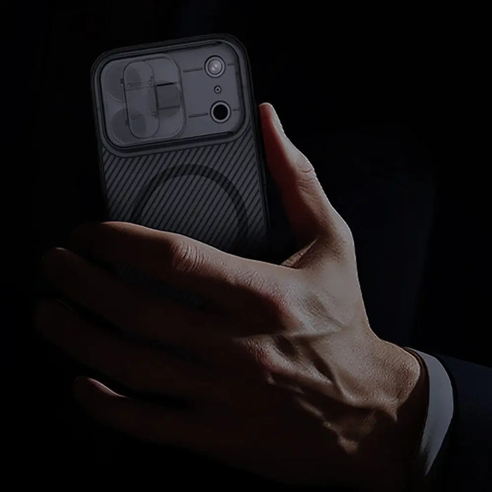 CamShield Pro Magnetic Case IP17 Pro Transparent black