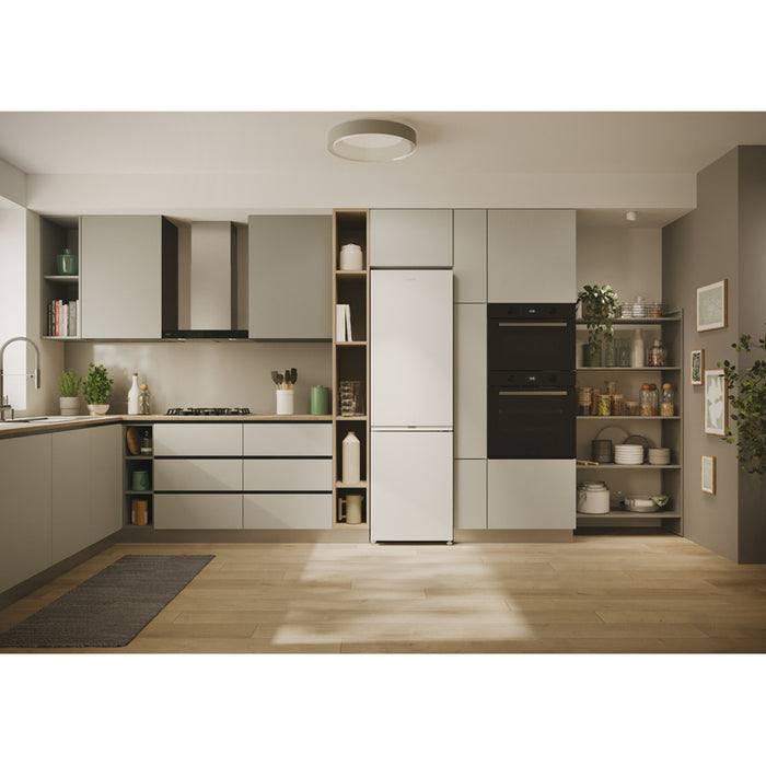 Хладилник с долен фризер CANDY CNCQ2T 518 EW 182.50 см