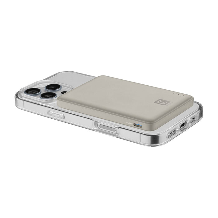 ВЪНШНА БАТЕРИЯ CELLULAR LINE 5000 mAh MAGSAFE BEIGE