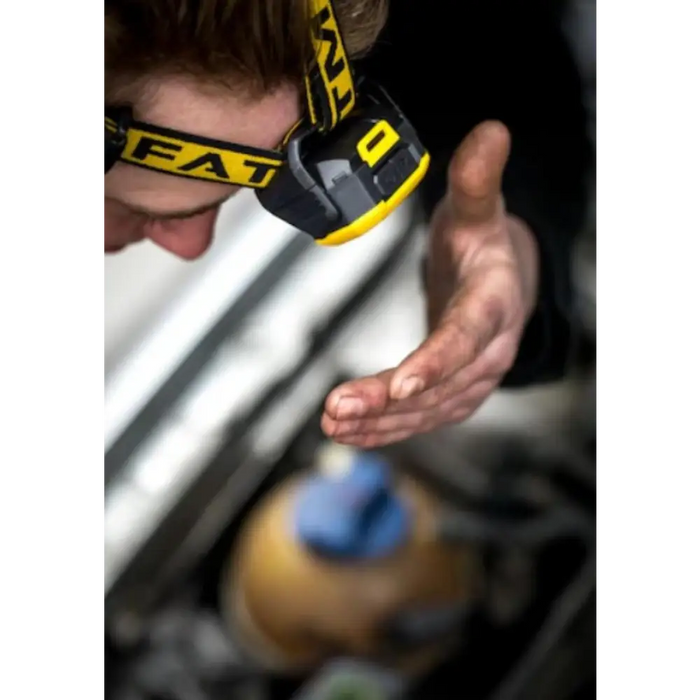 ЧЕЛНИК 80LM STANLEY FATMAX 3XAAA БАТЕРИИ