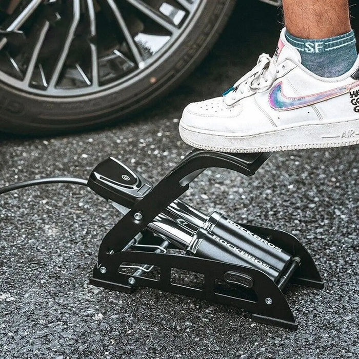 Черна крачна помпа Rockbros 42430001001 с дисплей